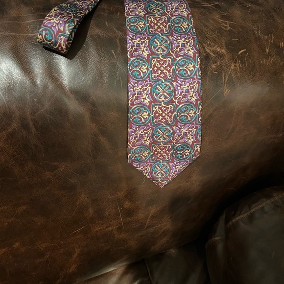 Vintage Christian Dior 100% silk! - Picture 5 of 5